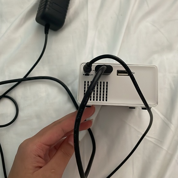 Projecter - Picture 5 of 6